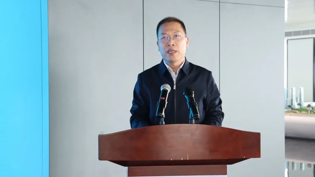 【新企签约】中心新入驻企业代表参加中央活力区楼宇经济新招引项目集中签约仪式(图2)